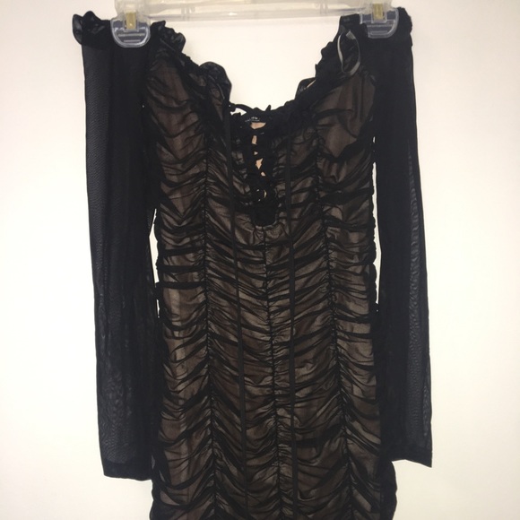 Off the shoulder dress - Picture 3 of 4